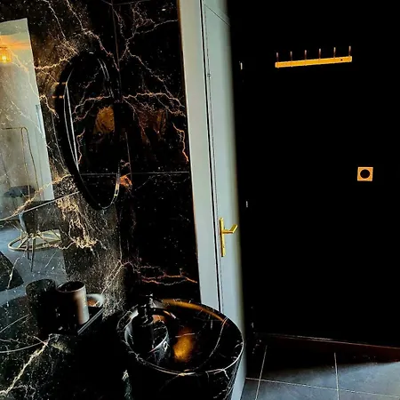 With Private Jacuzzi Apartment